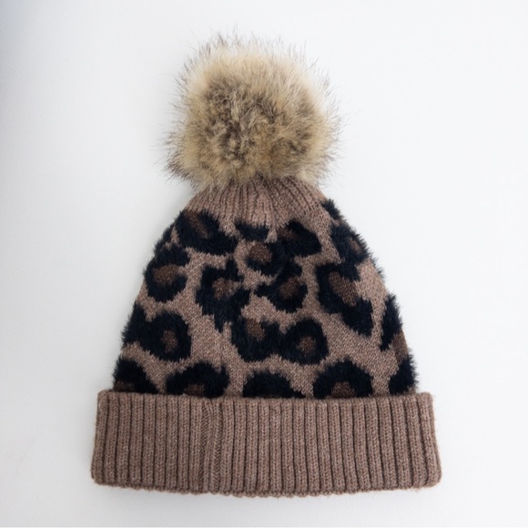 CC Kid's . Pom Beanie - Picture 3 of 5